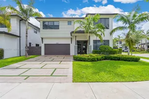 15455 NW 88th Ct, Miami Lakes, FL 33018 - Photo 1