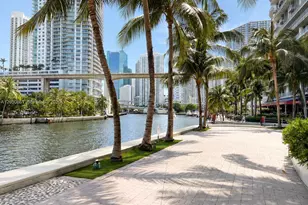 185 SW 7th St, Miami, FL 33130 - Photo 1