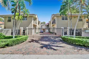 3135 Gifford Ln, Miami, FL 33133 - Photo 1