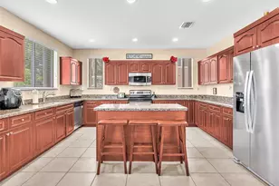 912 NW 204th St, Miami Gardens, FL 33169 - Photo 1