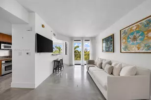 110 Washington Ave, Miami Beach, FL 33139 - Photo 1