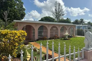455 NW 133rd St, North Miami, FL 33168 - Photo 1