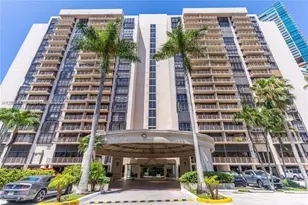 1450 Brickell Bay Dr, Miami, FL 33131 - Photo 1