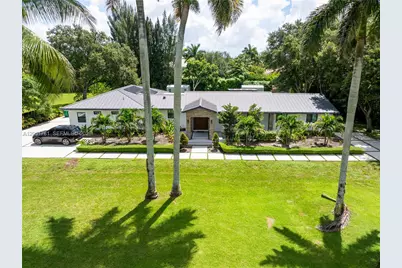2700 SW 116th Ave, Davie, FL 33330 - Photo 1