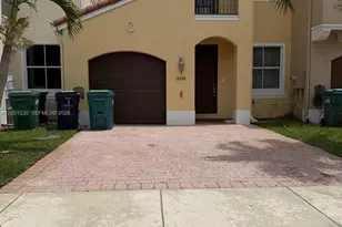 14958 SW 41st Ln, Miami, FL 33185 - Photo 1