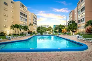 301 NE 14th Ave, Hallandale Beach, FL 33009 - Photo 1