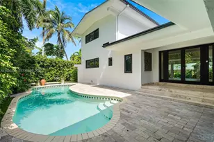 7810 Beach View Dr, North Bay Village, FL 33141 - Photo 1
