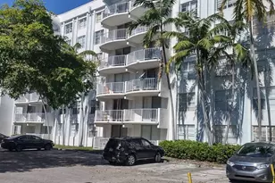 488 NW 165th St Rd, Miami, FL 33169 - Photo 1
