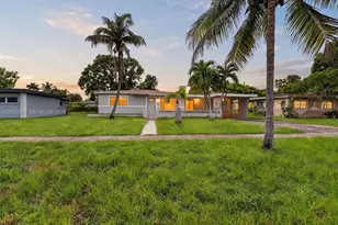 649 W Evanston Cir, Fort Lauderdale, FL 33312 - Photo 1