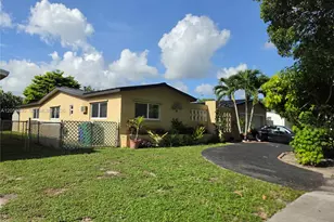 9240 SW 56th St, Cooper City, FL 33328 - Photo 1