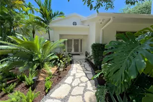 11450 SW 92nd Ct, Miami, FL 33176 - Photo 1