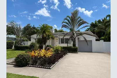 1102 NE 117th St, Biscayne Park, FL 33161 - Photo 1