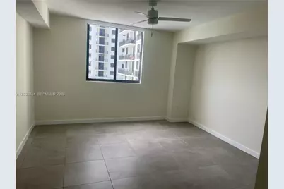 16395 Biscayne Blvd #1319, North Miami Beach, FL 33160 - Photo 1