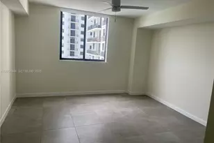 16395 Biscayne Blvd, North Miami Beach, FL 33160 - Photo 1
