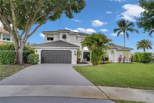 22281 Tupelo Pl, Boca Raton, FL 33428 - Photo 1