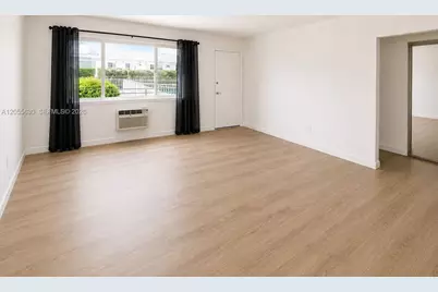 2250 Bay Dr #4, Miami Beach, FL 33141 - Photo 1