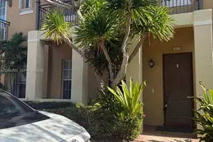 14615 SW 5th St, Pembroke Pines, FL 33027 - Photo 1