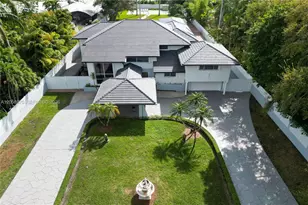 12040 SW 43rd St, Miami, FL 33175 - Photo 1