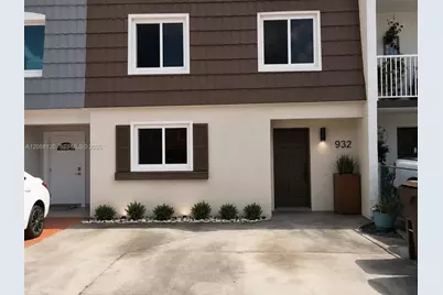 932 W 80th Pl #0, Hialeah, FL 33014 - Photo 1