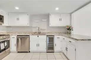 7123 SW 115th Pl, Miami, FL 33173 - Photo 1