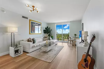 900 SW 8th St #1609, Miami, FL 33130 - Photo 1
