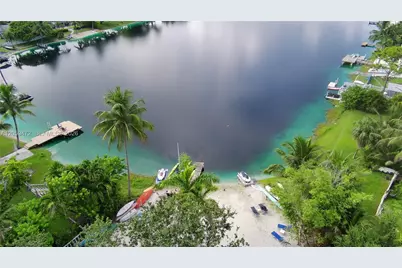 9350 SW 48 St, Miami, FL 33165 - Photo 1