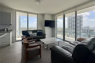 90 SW 3rd St, Miami, FL 33130 - Photo 1
