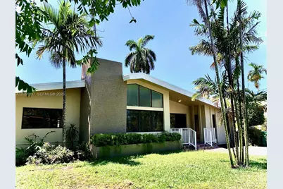 2560 NE 200th St #0, Miami, FL 33180 - Photo 1
