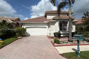 1540 W Lacosta Dr W, Pembroke Pines, FL 33027 - Photo 1