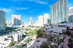 88 SW 7th St, Miami, FL 33130 - Photo 1