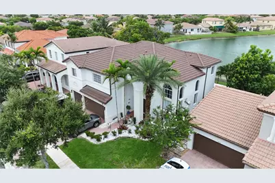 3964 NE 15th St, Homestead, FL 33033 - Photo 1