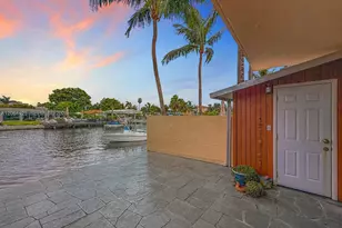 2205 1/2 NE 123rd St, North Miami, FL 33181 - Photo 1