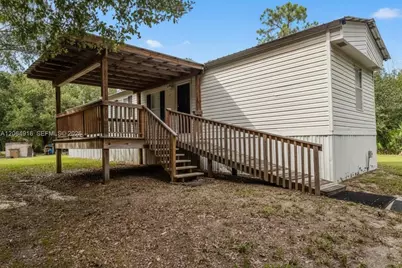 450 Wildwood Ave, Clewiston, FL 33440 - Photo 1