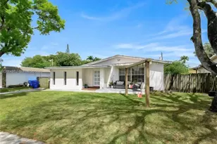 1843 N 27th Ct, Hollywood, FL 33020 - Photo 1