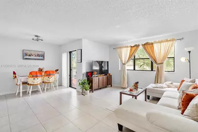 510 S Park Rd #25-10, Hollywood, FL 33021 - Photo 1
