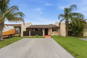 11601 SW 123rd Ave, Miami, FL 33186 - Photo 1