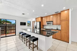 206 SE 1st Cir, Boynton Beach, FL 33435 - Photo 1