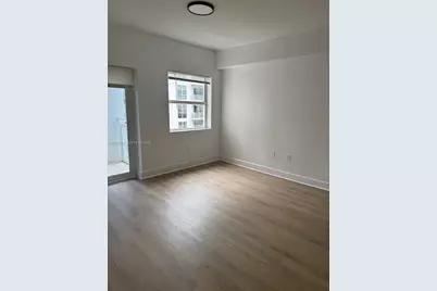 471 NE 25th St #504, Miami, FL 33137 - Photo 1