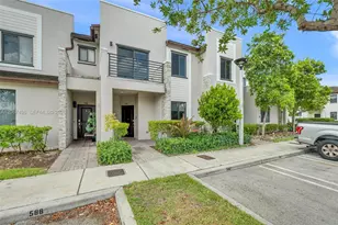 582 NE 207th St, Miami, FL 33179 - Photo 1