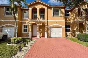 922 NW 134th Ave, Pembroke Pines, FL 33028 - Photo 1