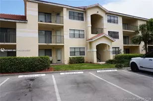 630 S Park Rd, Hollywood, FL 33021 - Photo 1