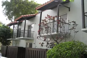 10820 N Kendall Dr, Miami, FL 33176 - Photo 1