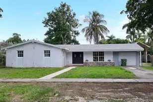 504 NW 23rd St, Homestead, FL 33030 - Photo 1