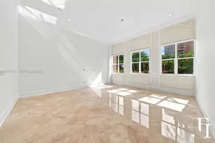 60 Edgewater Dr, Coral Gables, FL 33133 - Photo 1
