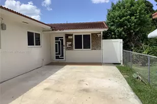 11019 SW 5th St, Sweetwater, FL 33174 - Photo 1