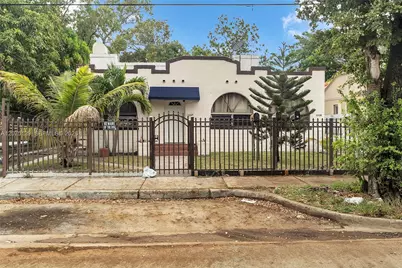 1137 NW 29th Ter #1137, Miami, FL 33127 - Photo 1