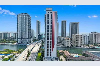 2600 E Hallandale Beach Blvd #T3209, Hallandale Beach, FL 33009 - Photo 3