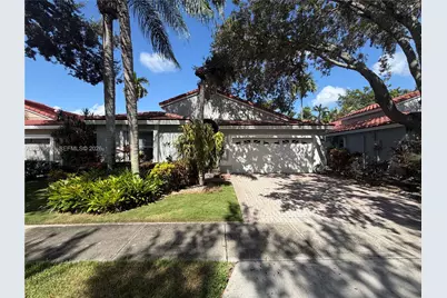 1646 SW 148th Ter #1646, Pembroke Pines, FL 33027 - Photo 1
