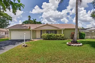 10320 NW 42nd Dr, Coral Springs, FL 33065 - Photo 1