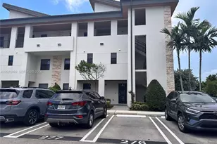 10437 NW 82nd St, Doral, FL 33178 - Photo 1
